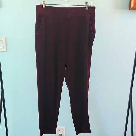 Gloria Vanderbilt Adelea Velour Tapered Pant - Picture 2 of 6
